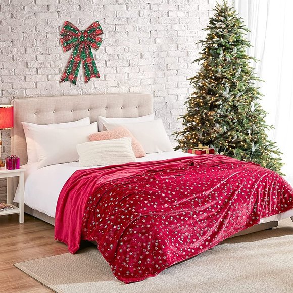 Oversized Luxury Christmas Throw Red White Stars - Picture 7 of 7